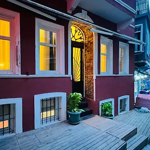 The House Company Semesterbostad
